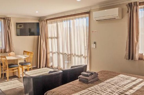One Bedroom Spa Suite