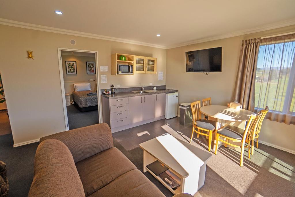 One Bedroom Suite