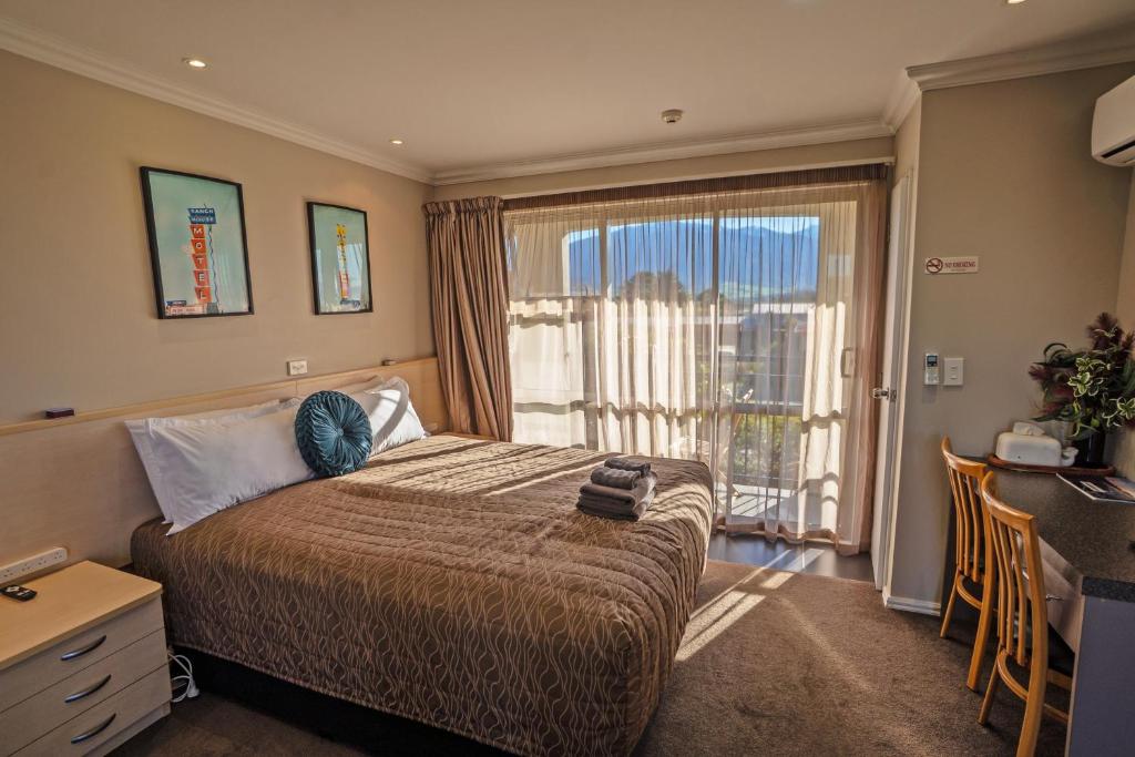 Spa Studio Suite view 2
